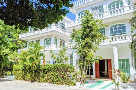large group villa 18-50 guests in los castillos