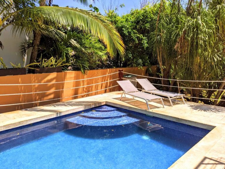 Villa Vista Real CVR - Big private pool with two folding bed